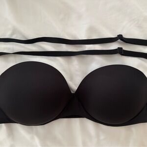 SKIMS Black Strapless Bra